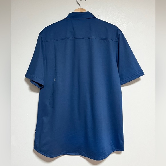 Kit and Ace Blue Short-Sleeve Button-Up Shirt - Modern Minimalist Style - Picture 7 of 10